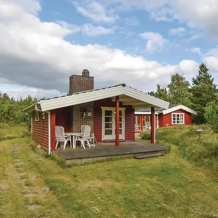 Casa vacanze Three-bedroom Holiday In